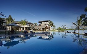 Amaranthe Bay Resort & Spa